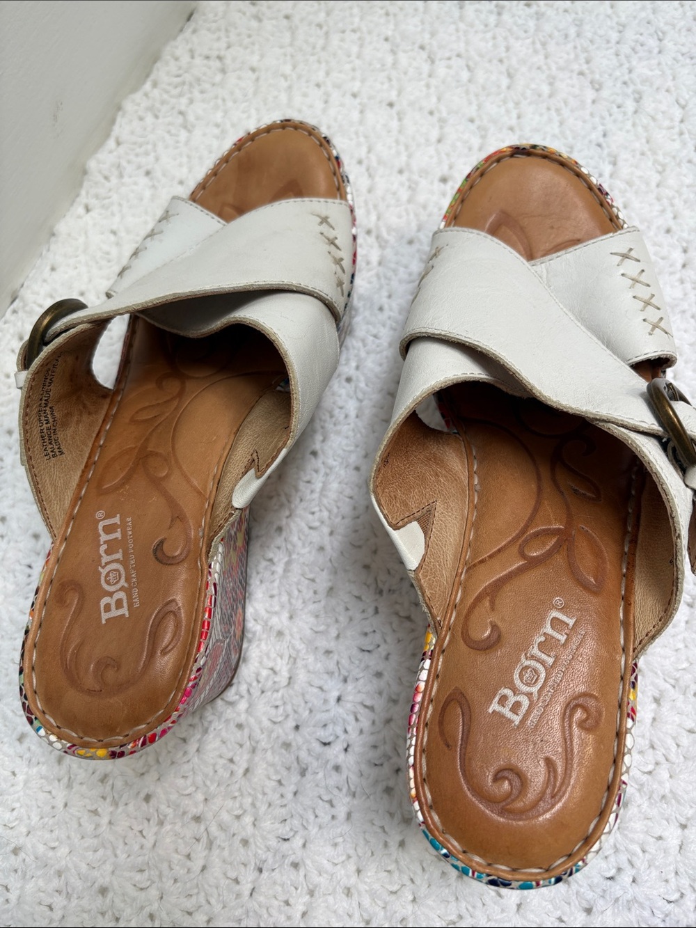 Born Curstyn White Leather Floral Mosaic Boho Wedge Heel Sandals Women’s Size 8M - Picture 3 of 14